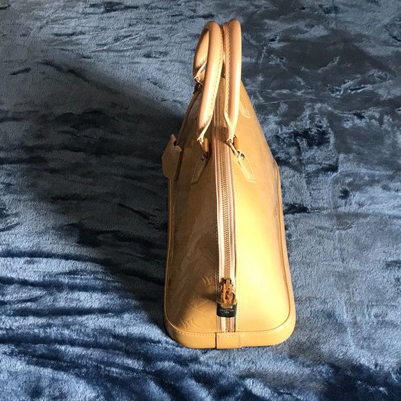 Louis Vuitton VERNIS Alma PM Rose Florentin Bag - Picture 13 of 16